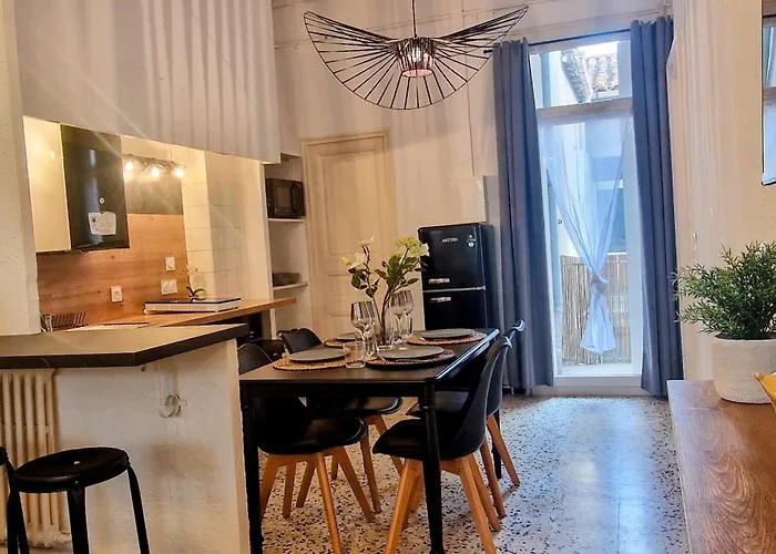 Apartament Le Parc2 Authentique, Coeur De Ville, Proximite Parking, Climatise Sète