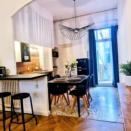 Le Parc2 Authentique, Coeur De Ville, Proximite Parking, Climatise Apartment Sete